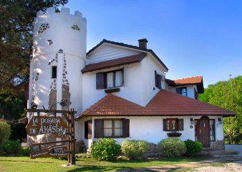 fachada-la-posada-de-akasha