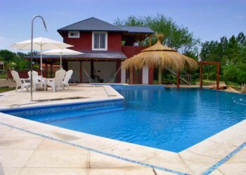 CABANAS CAMPIRANAS LOS REARTES
