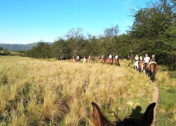 Cabalgatas Tribu Serrana