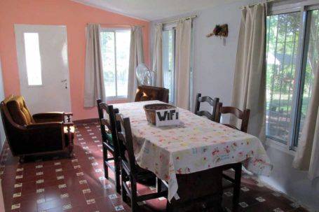 luna-cautiva-la-casa-antigua-04-455x303