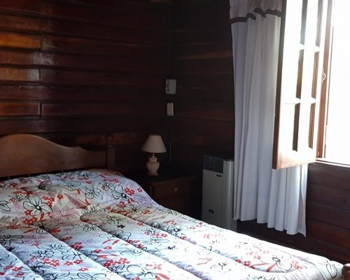 Quebracho-dormitorio-principal-1400x681