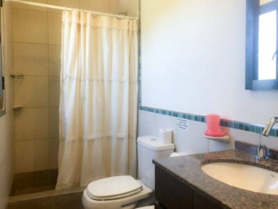 Cabañas Cumelen baño